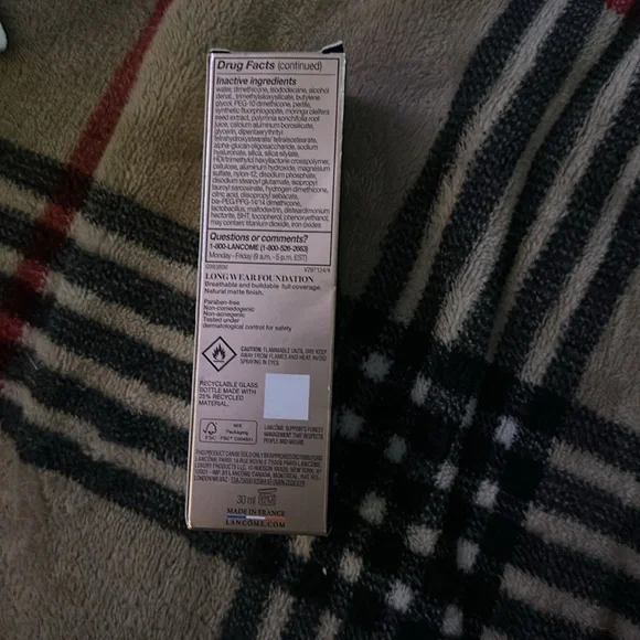 Teint Idole Ultra Wear 225N Long Wear - Picture 3 of 8